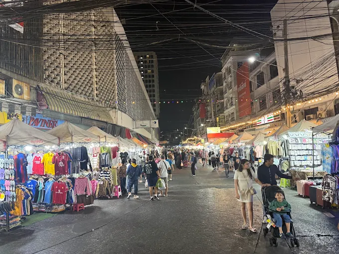Pratunam Night Market