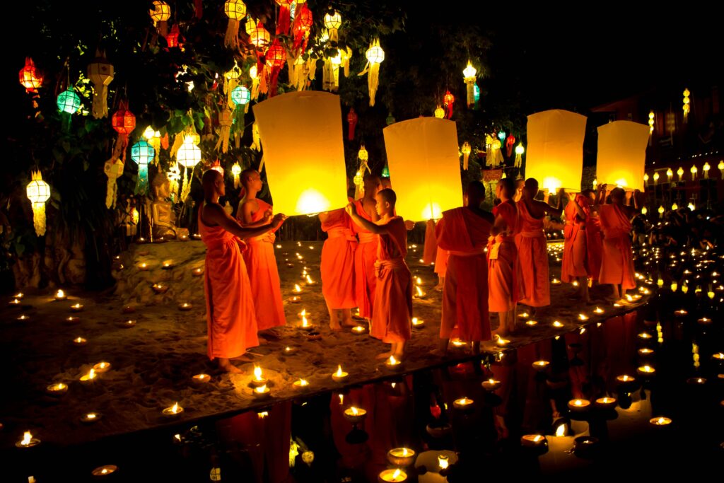loy-krathong-lantern-buddhist-monks-light-thailand-chiangmai-festival