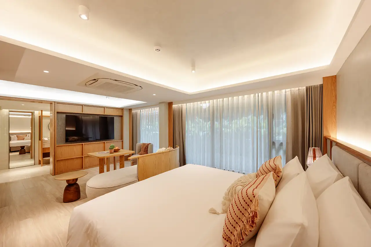 Premier Plus with Bathtub Room