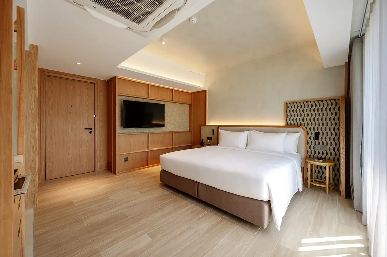 Superior Plus Room