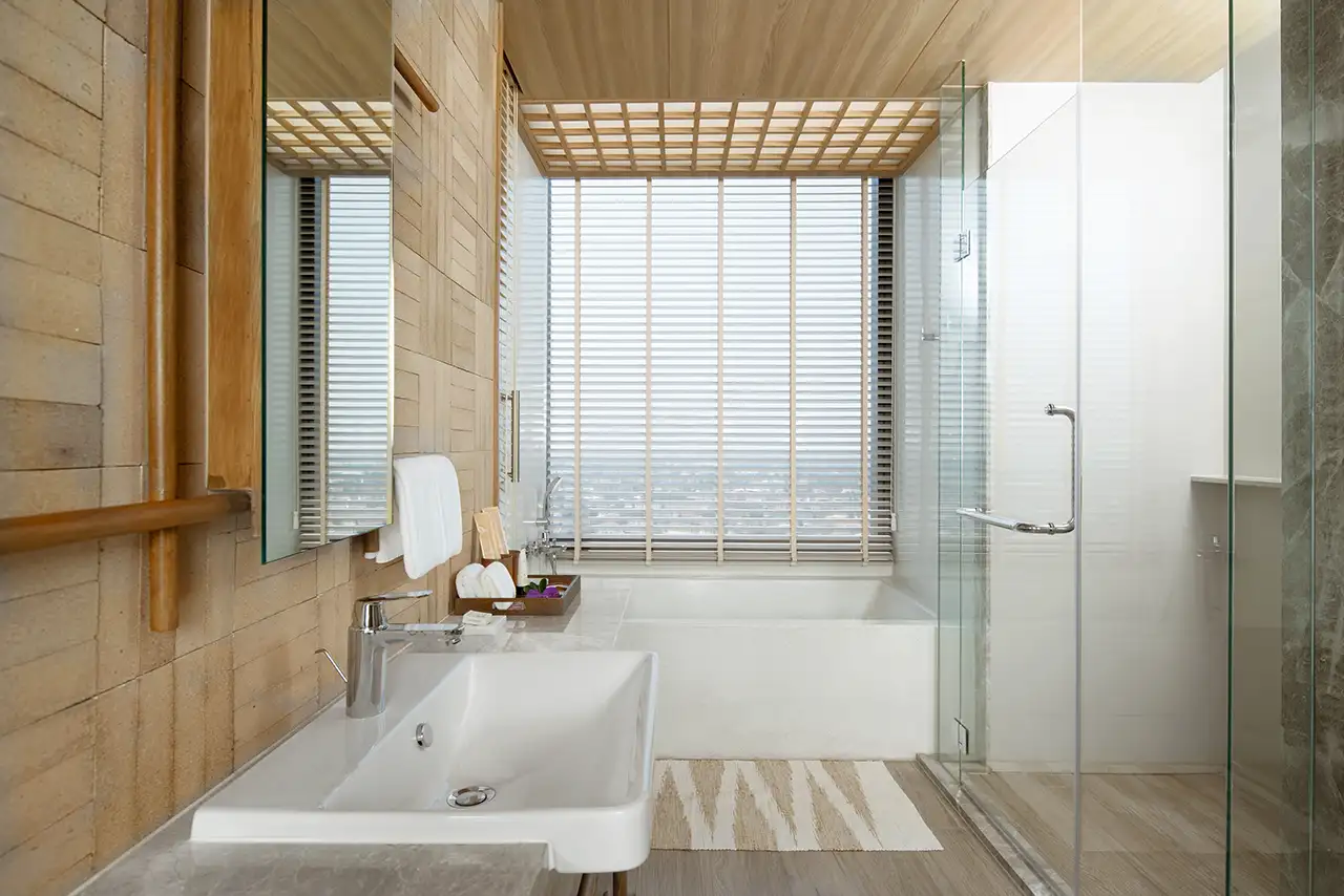 KAEN Corner Suite