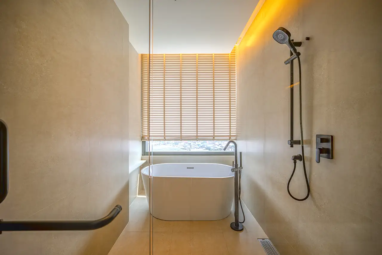 KAEN Corner Suite Plus